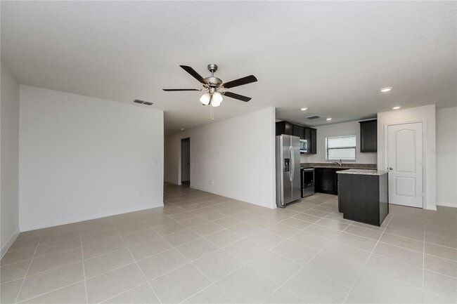 Photo - 1467 Swan Lake Cir
