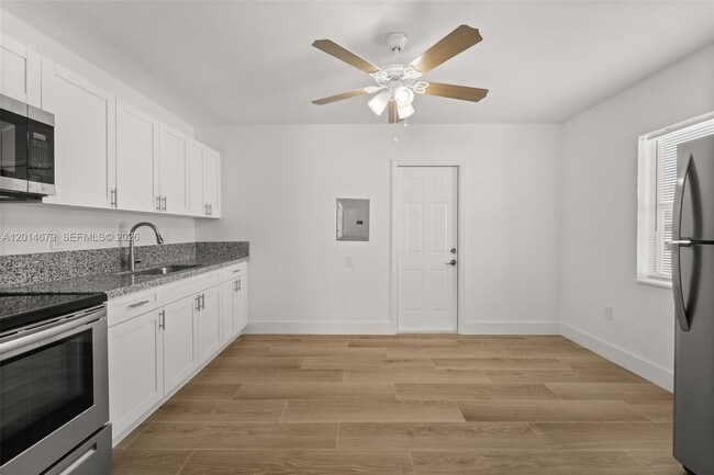 Photo - 255 Beacom Blvd Unit Downstairs