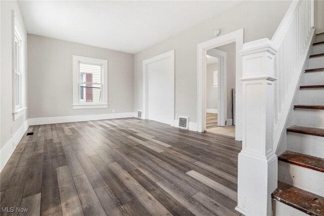 Photo - 3029 Seventh St SW