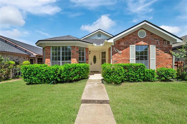 Building Photo - 1019 Sanders Dr