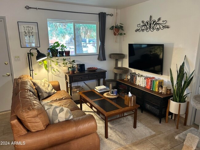 Photo - 2103 S Granada Dr