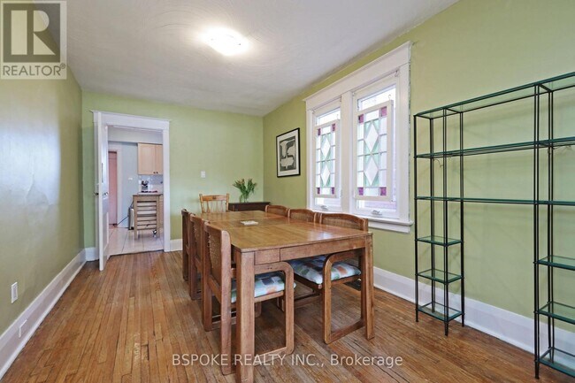 Photo - 139 Greenwood Ave