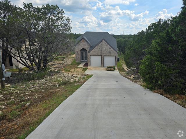 Building Photo - 1017 Thicket Trail Rental