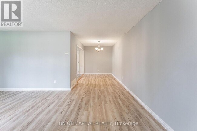 Photo - 443 Brest Ct