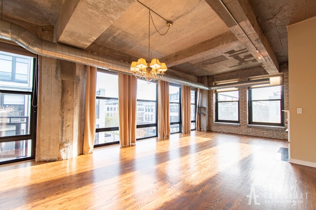 Photo - 1069 W 14th Pl Unit 301