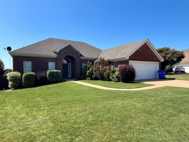 Building Photo - 613 Castle Brook Dr Rental