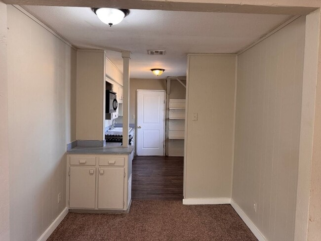 Photo - 3 bed, 1 bath home for rent in Moore near Santa Fe and NW 27th Street, New paint, and flooring!