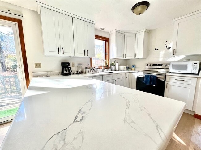 Photo - 188 Fernwood Dr