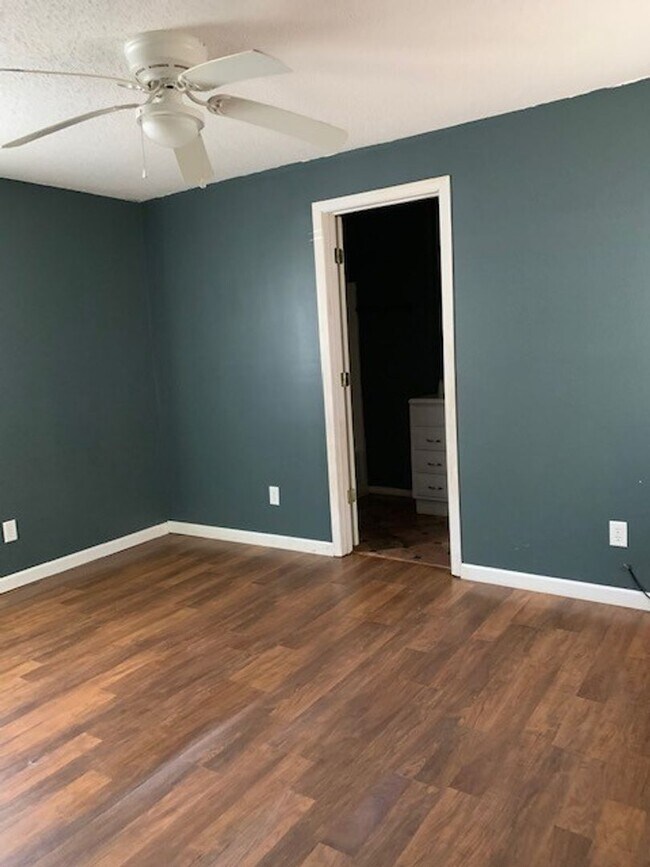 Photo - Available Now! 3 Bed 2 Bath