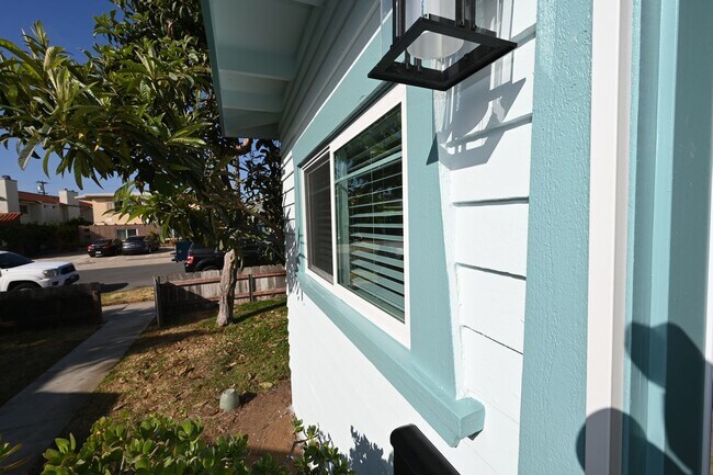 4833-39 Del Monte Ave Unit 4835