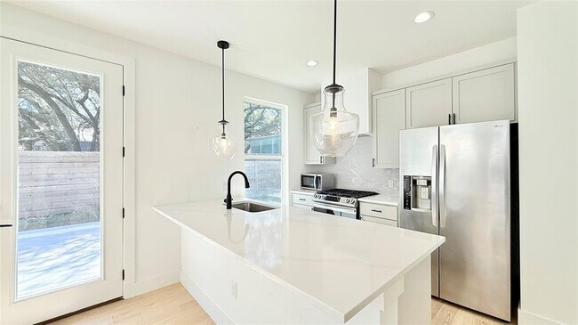 Photo - 3417 Elija St