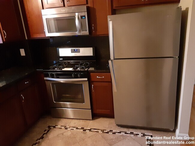 Photo - 21 Oxford Cir Unit 1