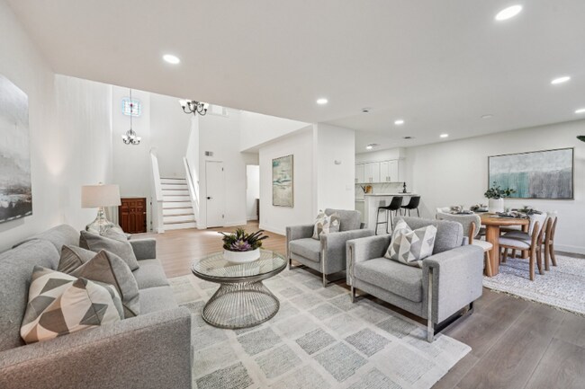Photo - 1741 Abington Ct