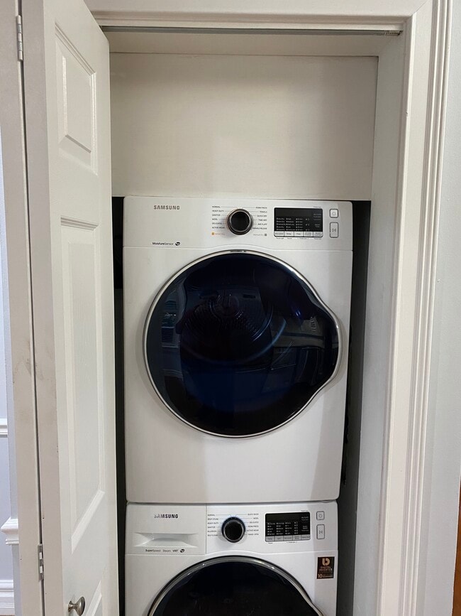 Photo - 7739 Kingsbury Blvd Unit 12