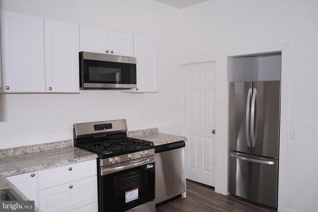 Photo - 132 4th Ave