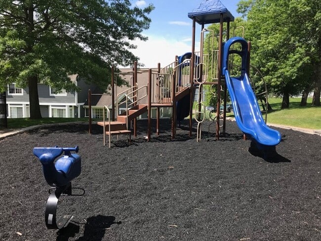 Woodlane Place Townhomes