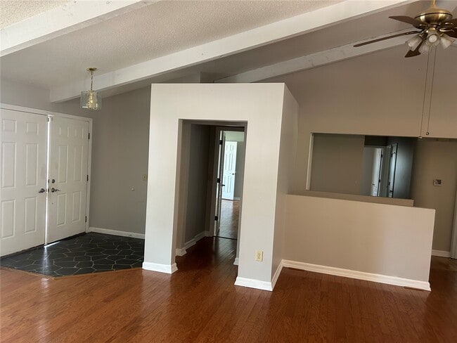 216 Rue Grand Dr