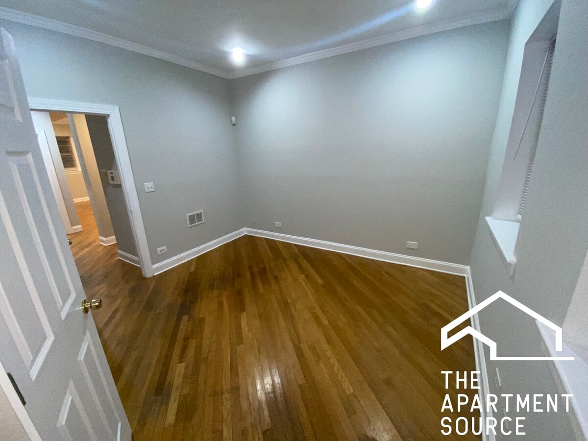 Photo - 2242 W Morse Ave Unit G