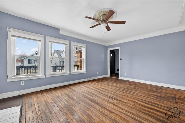 Photo - $1550 4 bedroom