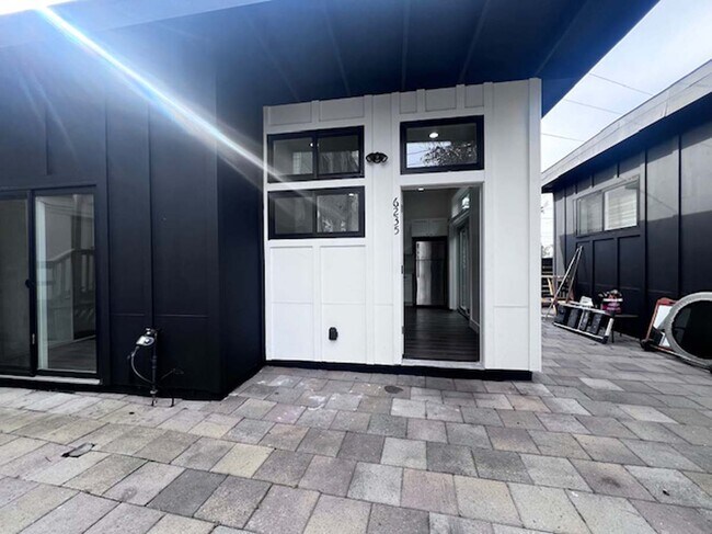 Photo - 6235 San Pablo Ave