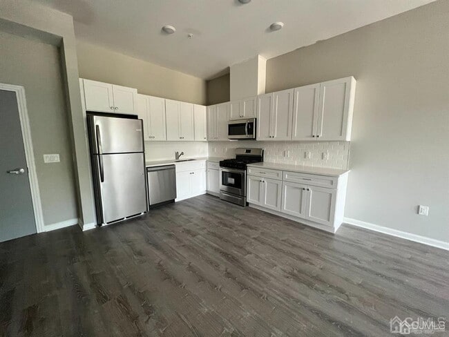 Photo - 3 Old Trenton Rd Unit 17