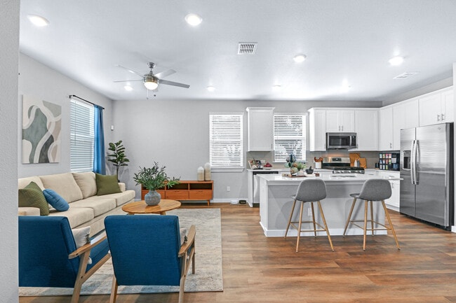 Los Cielos at Brooks Luxury Rentals apartments — community photo - Los Cielos at Brooks Luxury Rentals