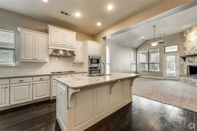 Building Photo - 1016 Somerset Cir Rental