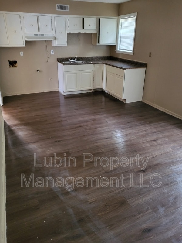 Photo - 1165 Nester Cove