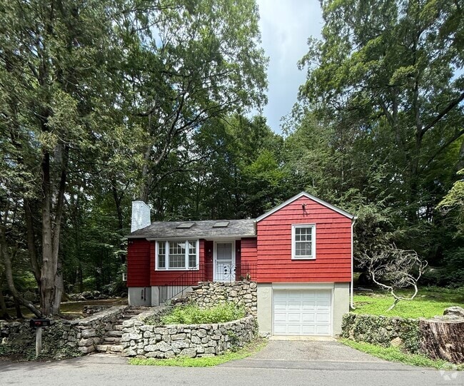 Building Photo - 332 Good Hill Rd Rental