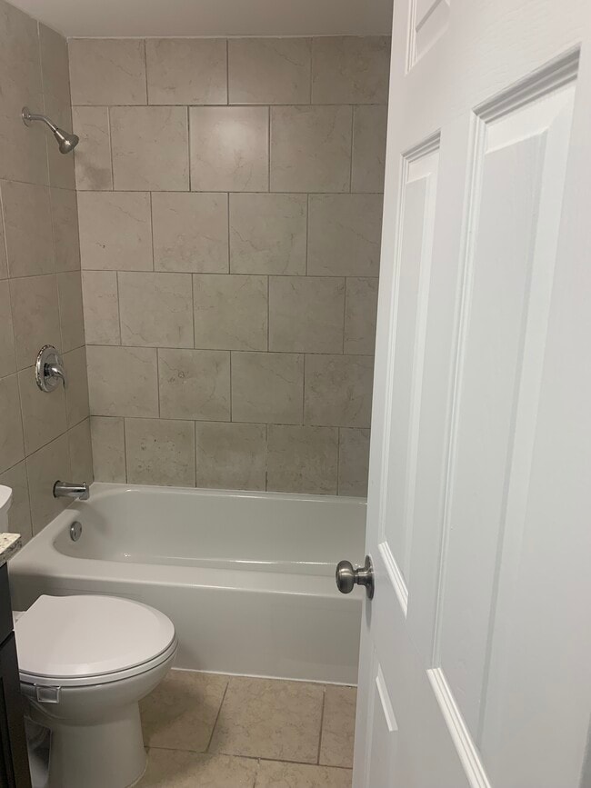 Photo - 1703 W Victoria Dr Unidad 302