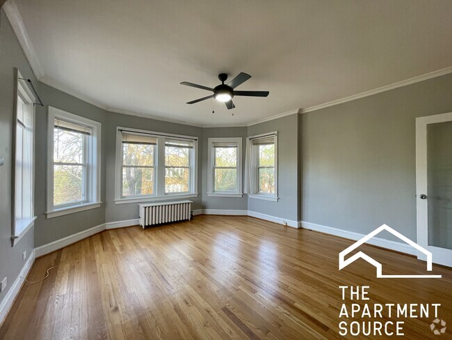 Building Photo - 3540 N Lowell Ave Unit 2N Rental
