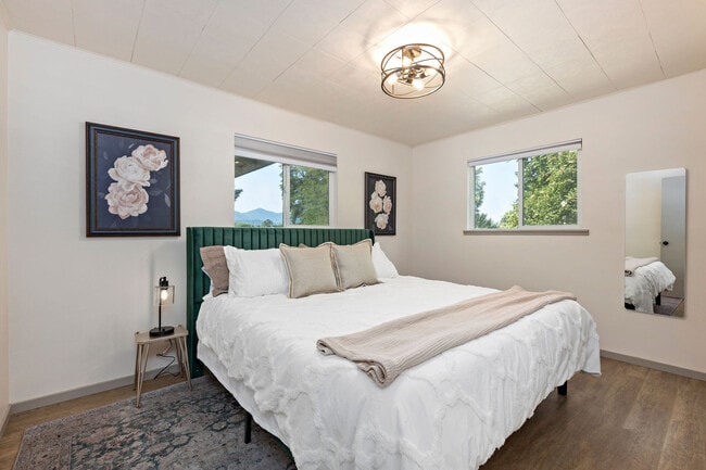 Photo - 2087 Upper River Rd