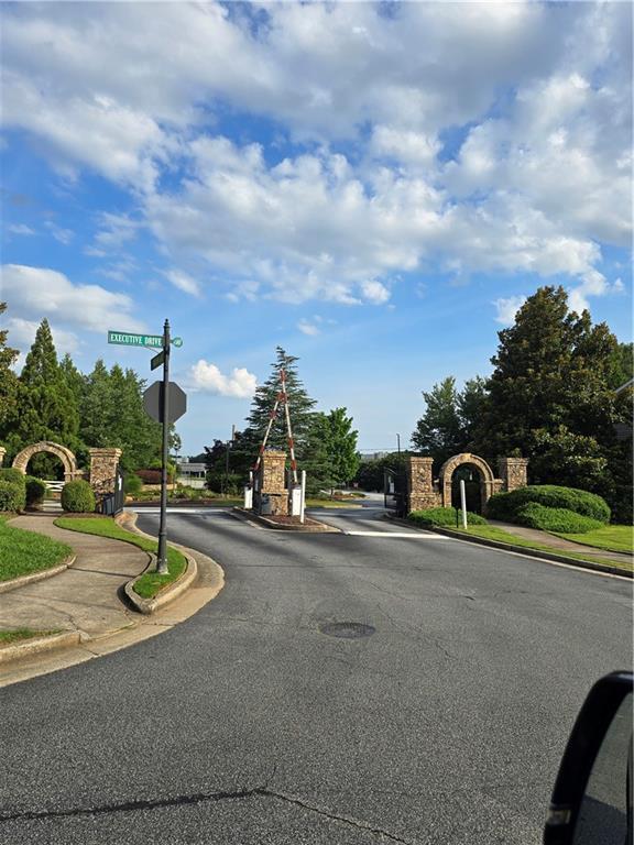 Photo - 1934 Dilcrest Dr