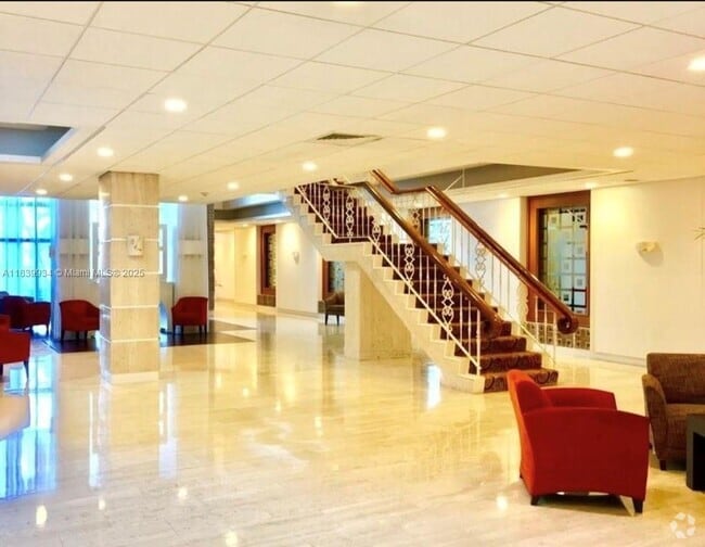 Building Photo - 2899 Collins Ave Unit 1102 Rental