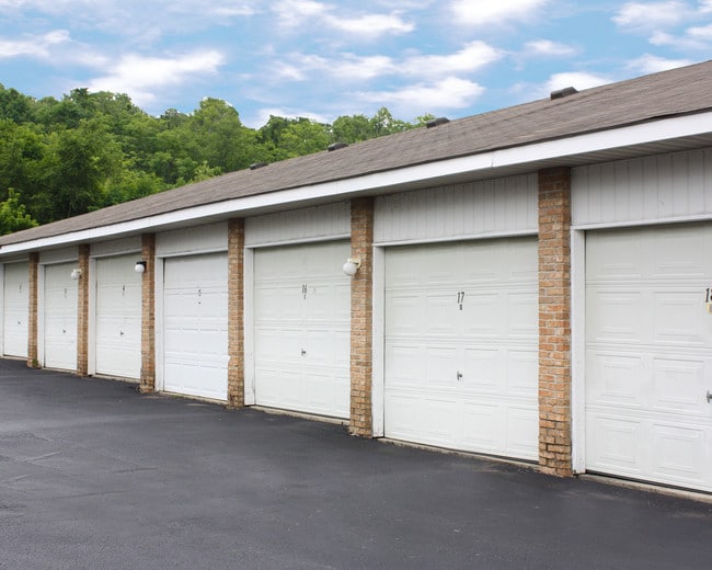 Wyndemere Apartments - Wyndemere Apartments