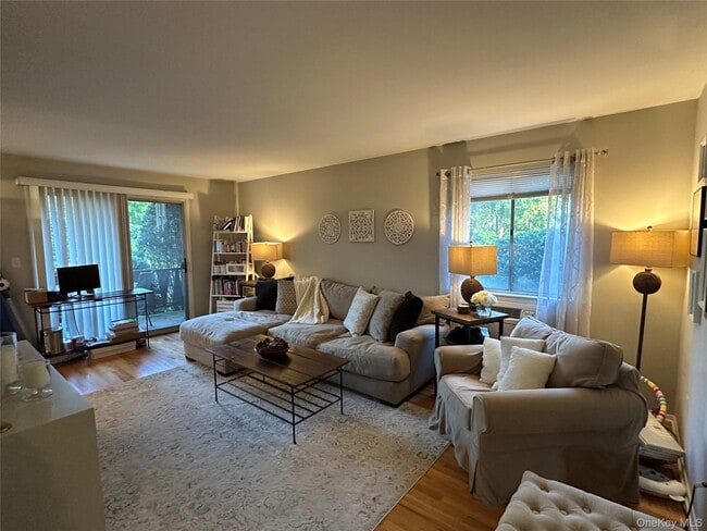 Photo - 20 Fisher Ave Unit #2