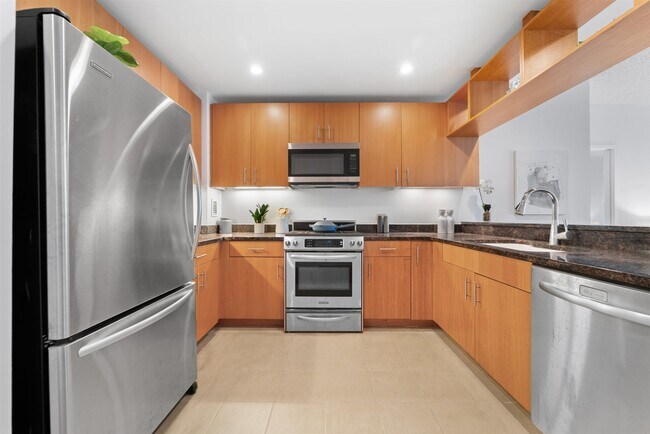 Photo - 1 Shore Ln Unit 1002