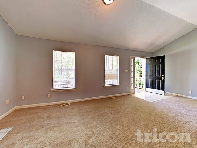 Photo - 432 Pine Valley Dr