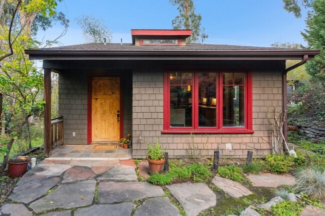 Photo - 385 Moraga Ave