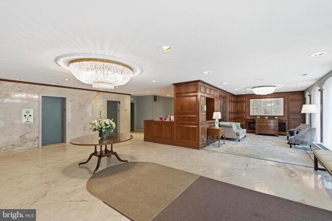 Building Photo - 4501 Arlington Blvd Unit 730