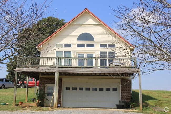 Building Photo - 983 N Bucks Pocket Rd SE Rental