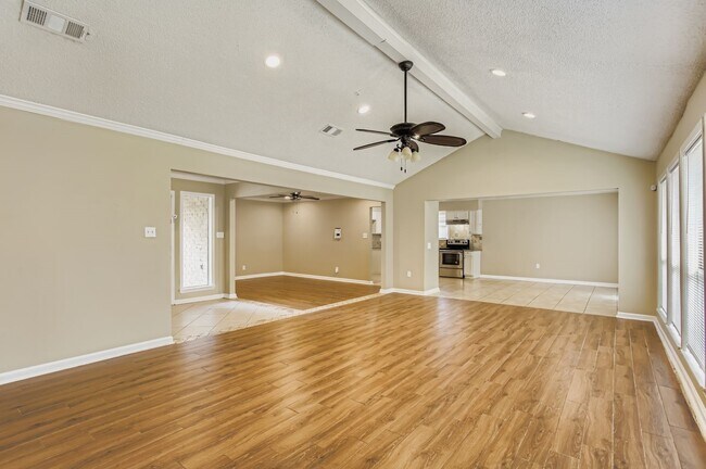 Photo - 15710 Sandy Hill Dr