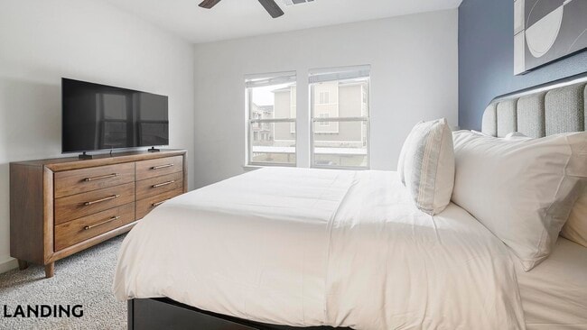 Photo - 2825 Main St Unidad 721