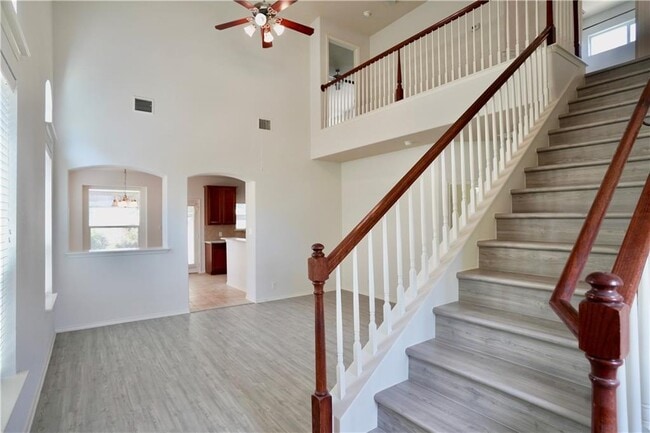 Building Photo - 8712 Wood Stork Dr