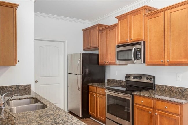 Photo - Crystal Lake Luxury Apartments