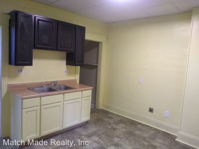 Photo - 515 Lee Ave Unit 515 Lee Ave