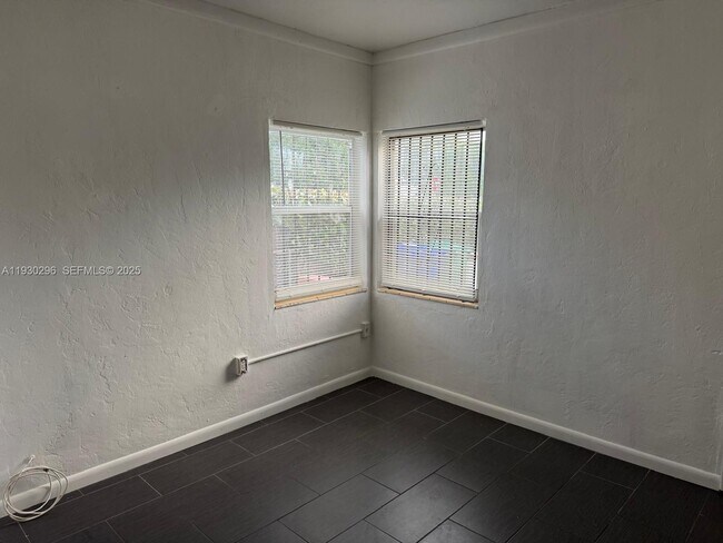 Photo - 1411 NW 41st St Unidad 1411