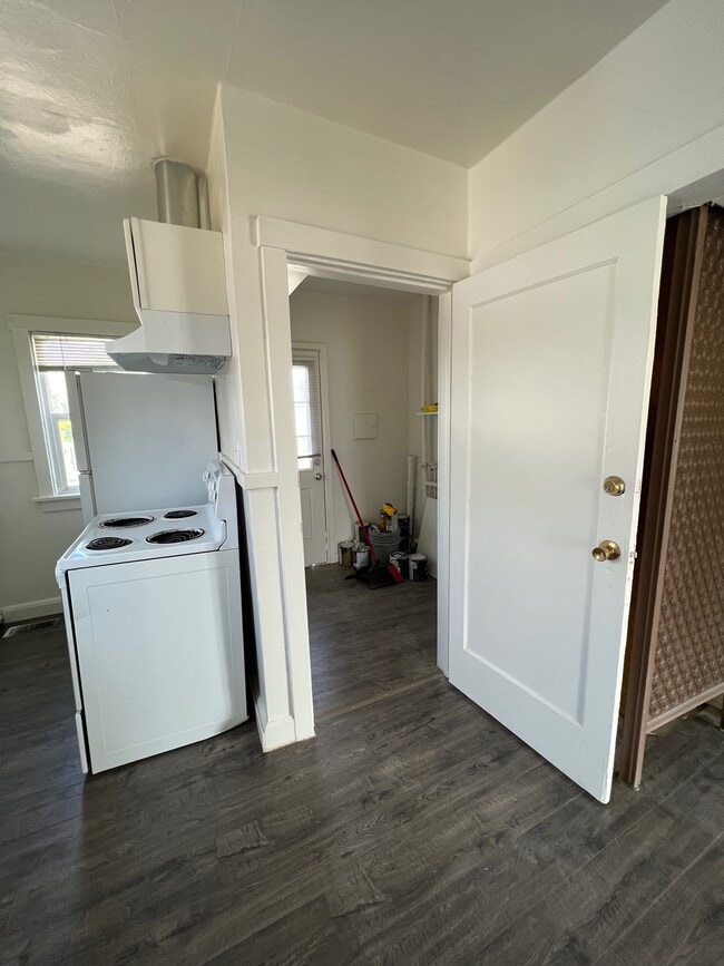 Photo - 1120 Folsom Ave