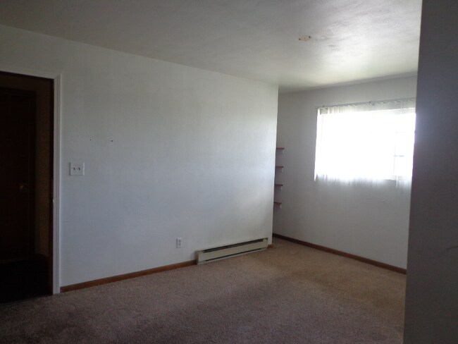 Photo - 713 Cedar Dr