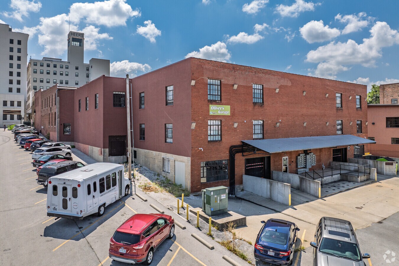 Photo - Oliver`s Garage Loft Apartments